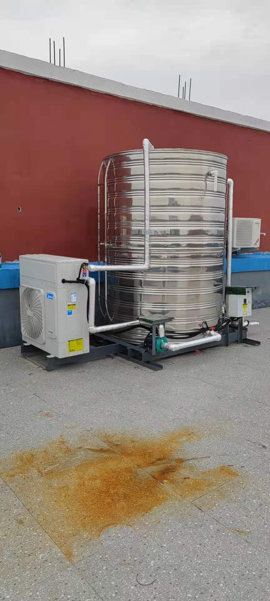 安陽(yáng)滑縣京武高速公路項(xiàng)目部（美的空氣能熱水器）